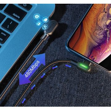 Cablu pentru incarcare si transfer date Mcdodo CA-4674, Unghi incarcare de 90 grade, Indicator LED, USB/Lightning, 2.4A, 0.5m, Negru