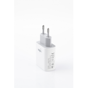 Încărcător Alb cu 2 Porturi USB, Cablu Lightning inclus